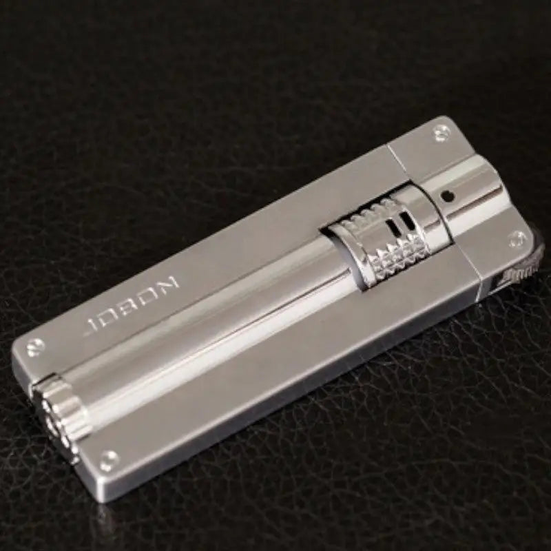 Briquet tempete metal