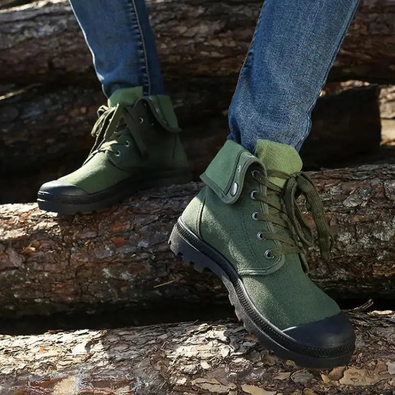 Chaussure de brousse militaire