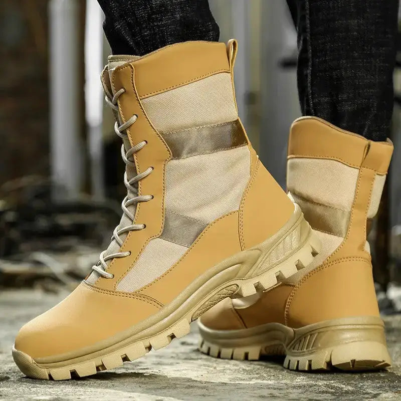 Chaussure de combat armée