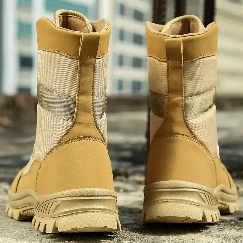 Chaussure de combat armée