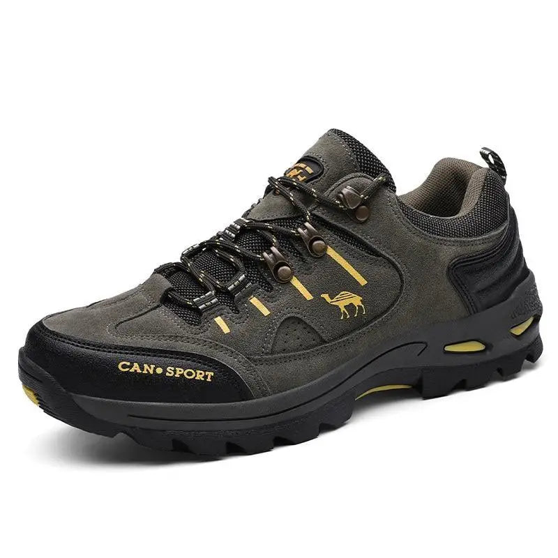 Chaussure de marche militaire