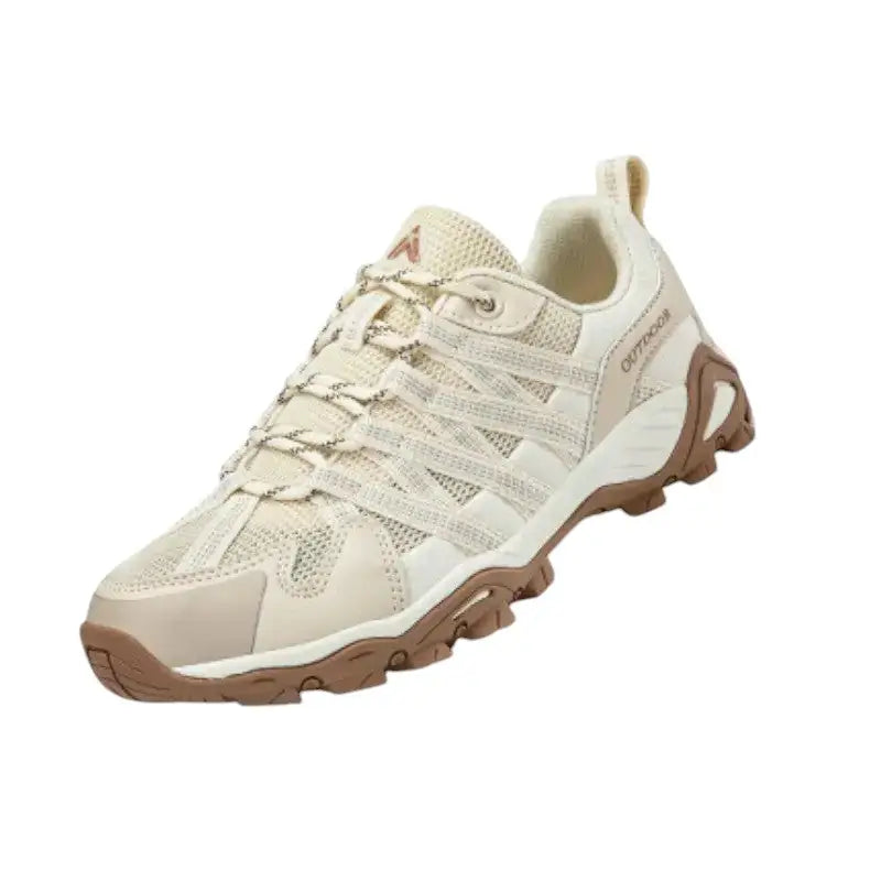 Chaussure de marche résistante