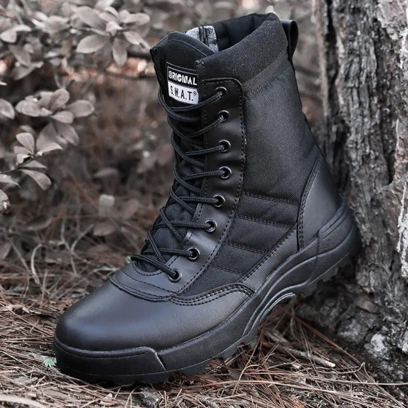 Chaussures noires militaires