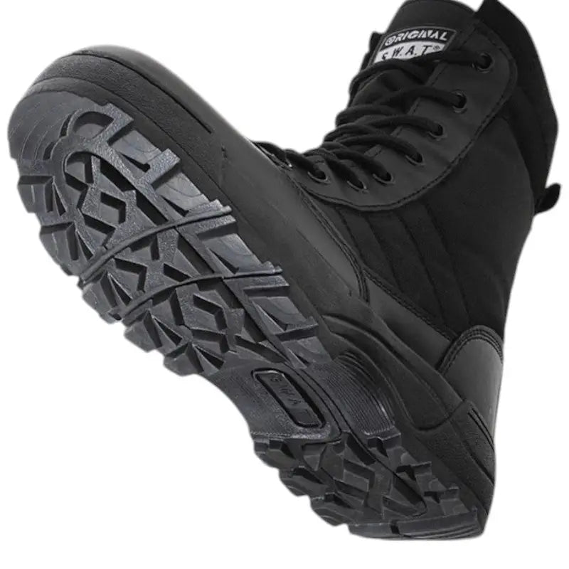 Chaussures noires militaires