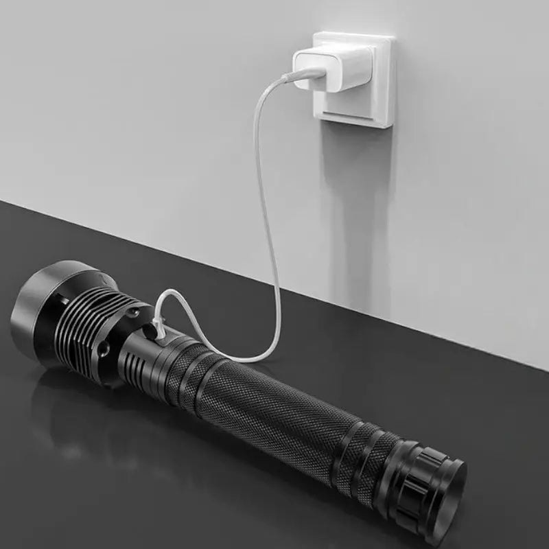 Lampe torche led ultra puissante rechargeable