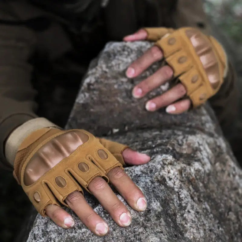 Mitaine militaire résistante femme