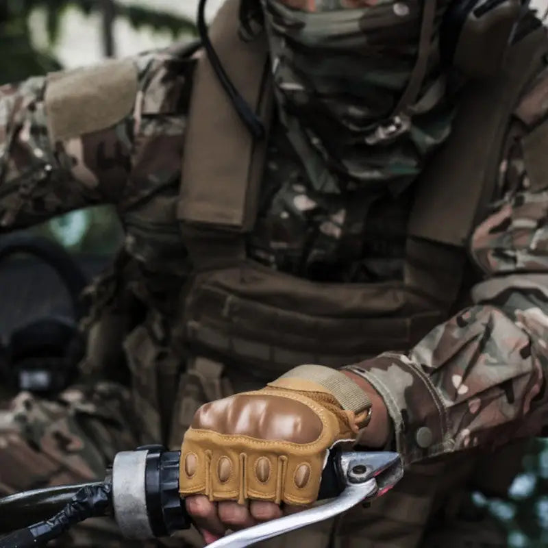 Mitaine militaire résistante femme