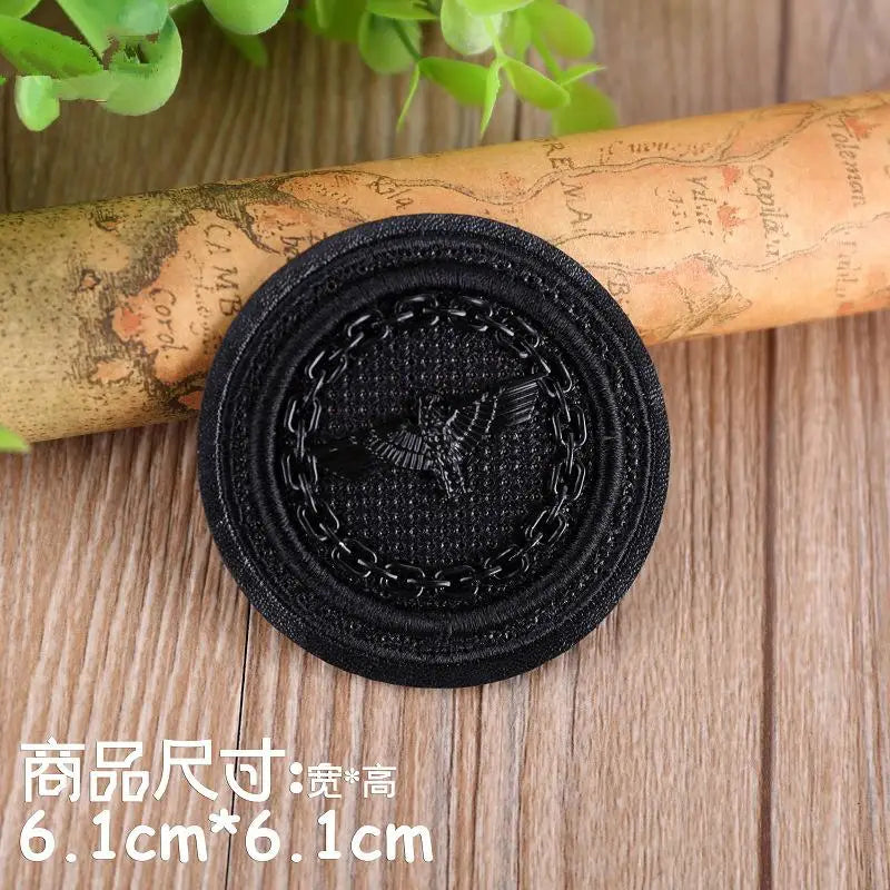 PATCH MILITAIRE AVEC MOTIF D’ALLIAGE