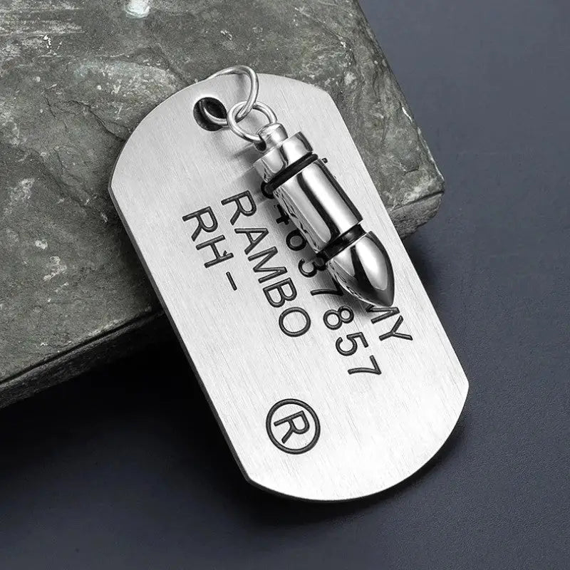 PLAQUE MILITAIRE AVEC MOTIF MUNITION (ACIER INOXYDABLE)