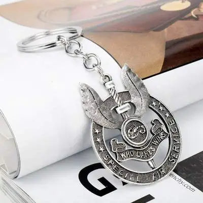 PORTE-CLES MILITAIRE - WHO DARES WINS
