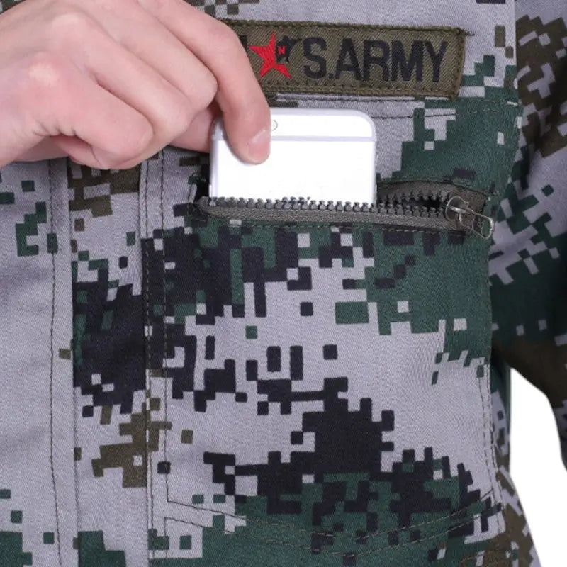 Treillis vêtement militaire