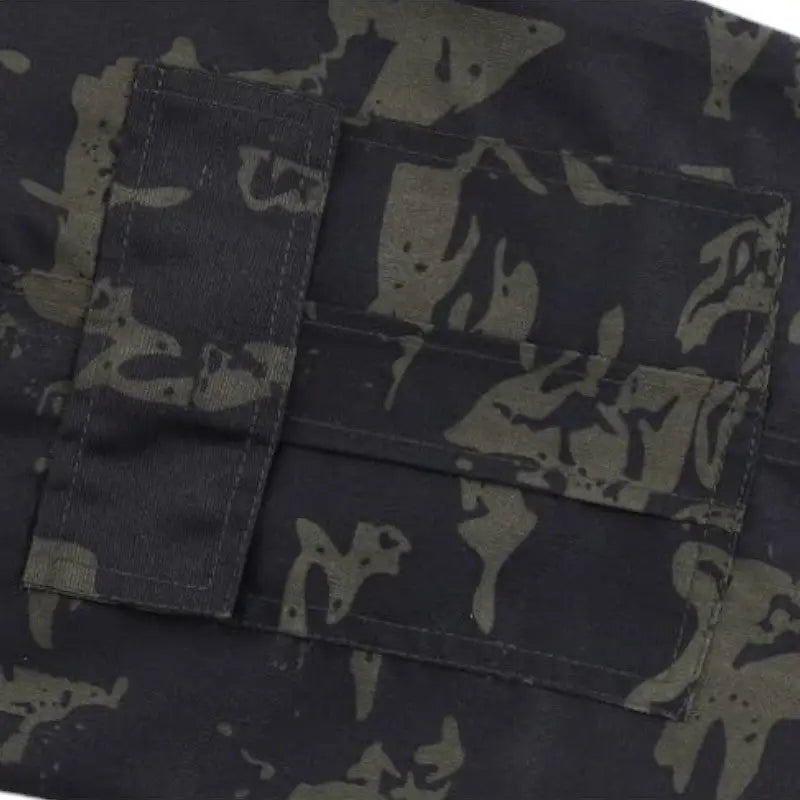 Treillis vêtement militaire