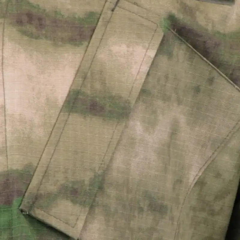 UNIFORME MILITAIRE CAMOUFLAGE