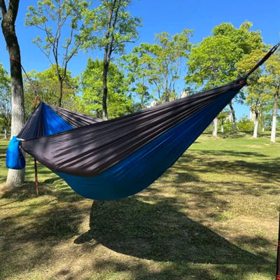 Hamac avec moustiquaire et tarp