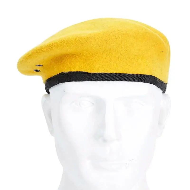 Béret jaune armée