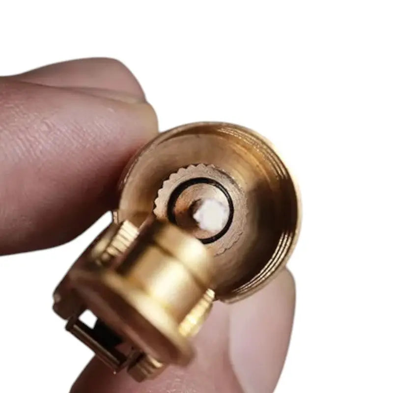 Briquet tempete a essence