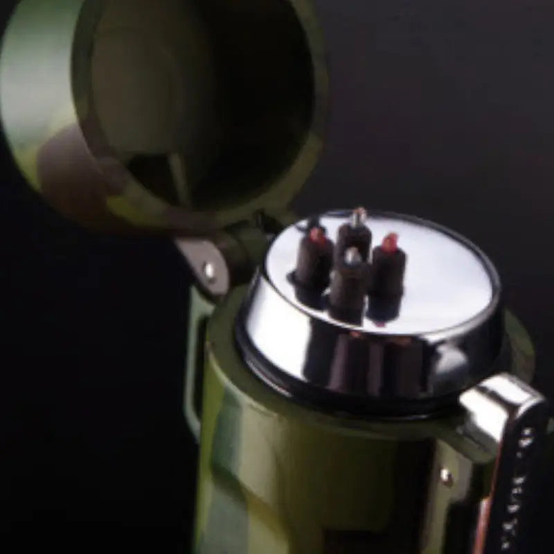 Briquet tempete militaire