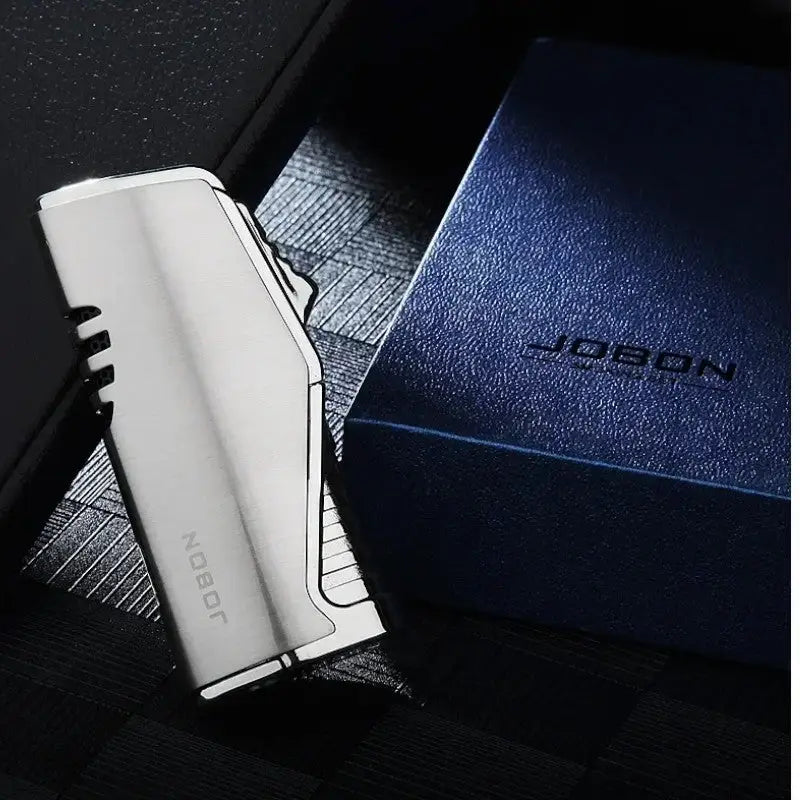 Briquet tempete militaire