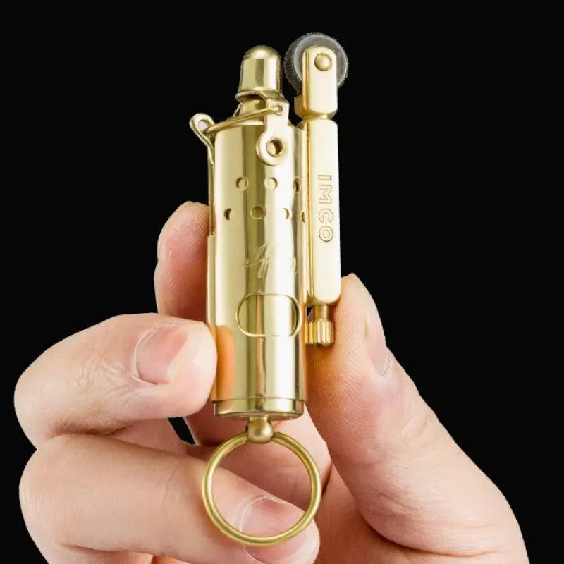 Briquet tempête vieux campeur