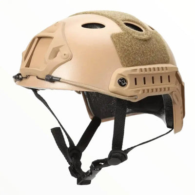 Casque de combat militaire