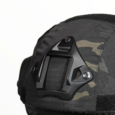 Casque futuriste militaire