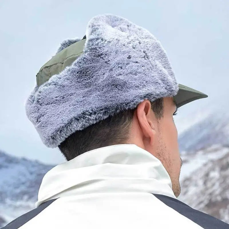 Casquette randonnée hiver avec fourrure