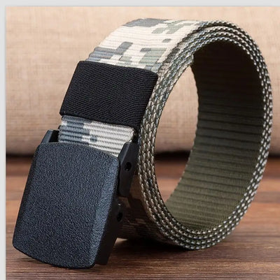 CEINTURE MILITAIRE AVEC CLAPET EN PLASTIQUE