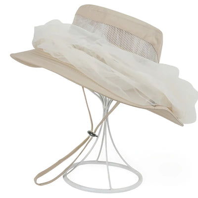 Chapeau randonnée avec moustiquaire