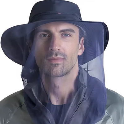 Chapeau randonnée avec moustiquaire