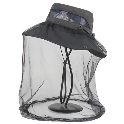 Chapeau randonnée avec moustiquaire