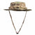 Les chapeaux de la brousse