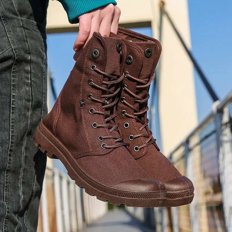 Chaussure pataugas militaire