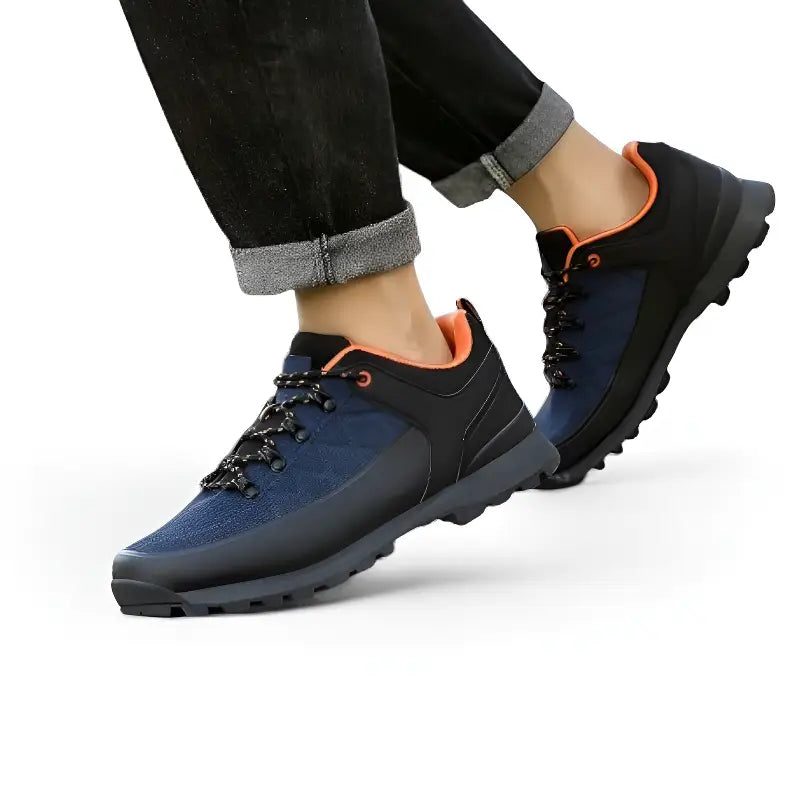 Chaussure de randonnée bleu