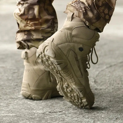 Chaussures de combat militaire