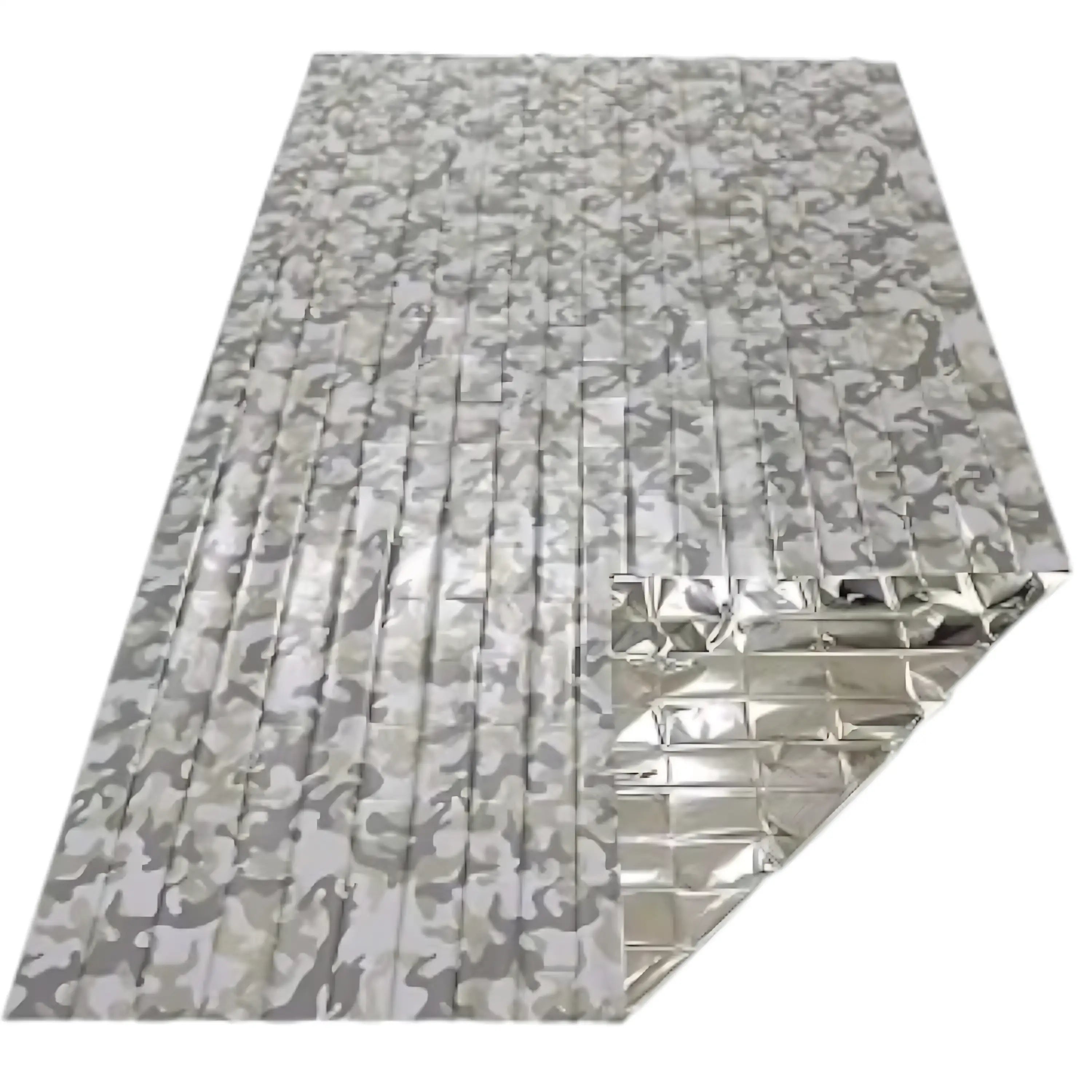 Couverture de survie militaire