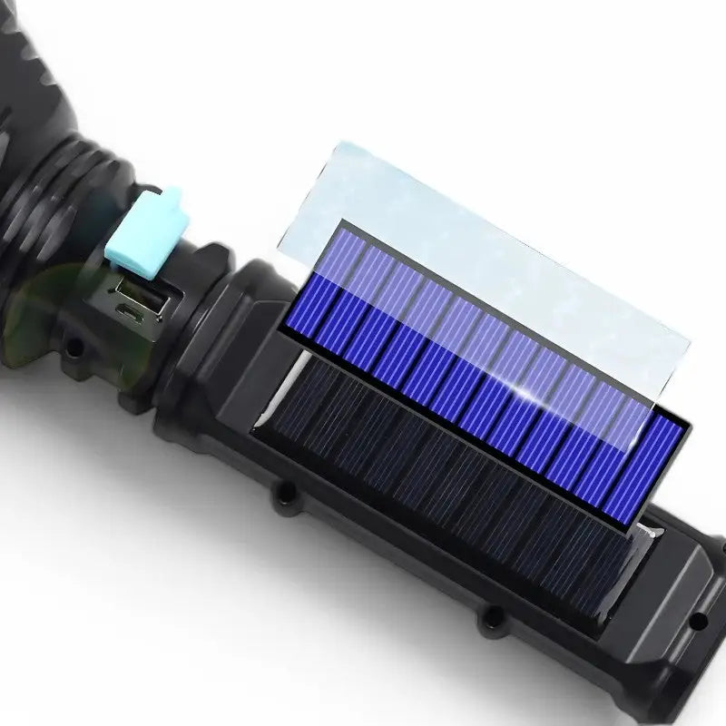Lampe torche solaire puissante