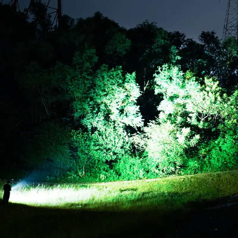 Lampe torche tres puissante