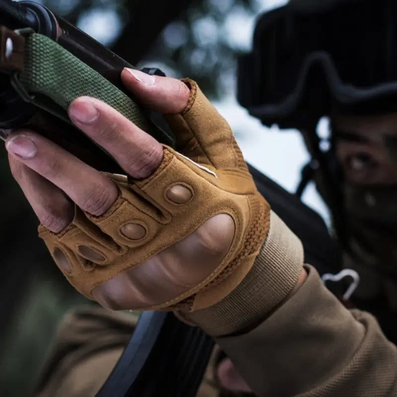 Mitaine militaire résistante femme