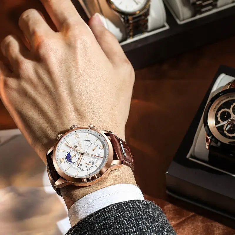 Montre analogique en cuir