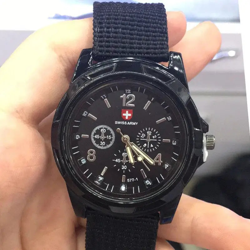 MONTRE MILITAIRE - ARMÉE SUISSE