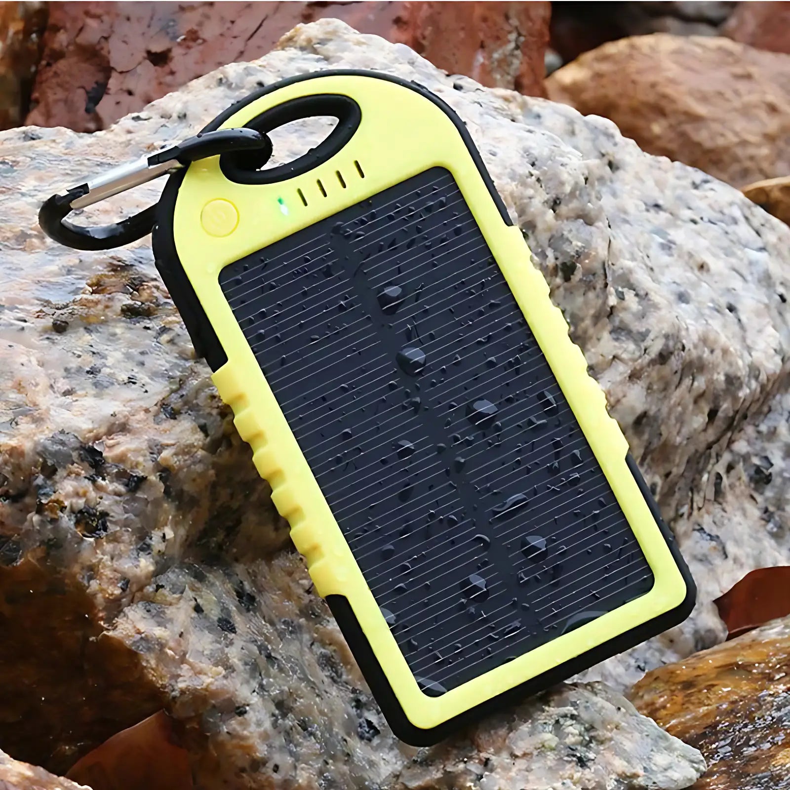 Panneau charge solaire randonnée