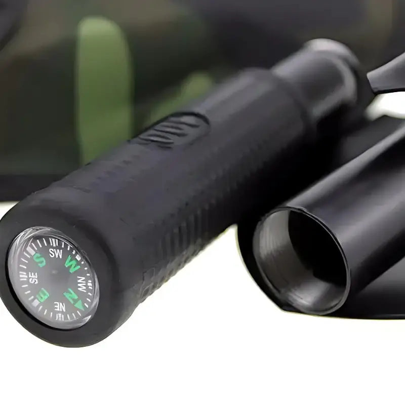 Pelle pioche pliante armée