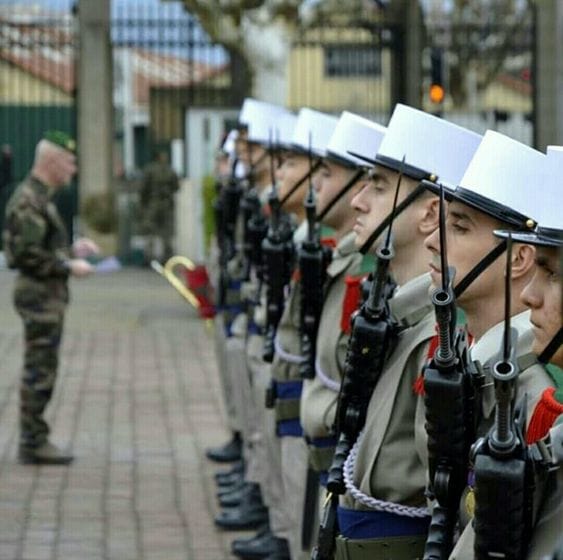 pourquoi-la-grenade-est-le-symbole-de-la-gendarmerie