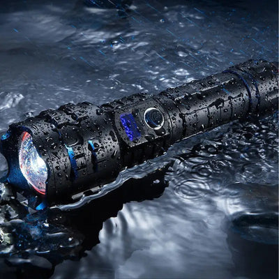 Puissante lampe torche