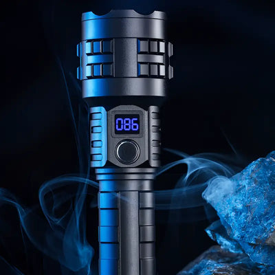 Puissante lampe torche