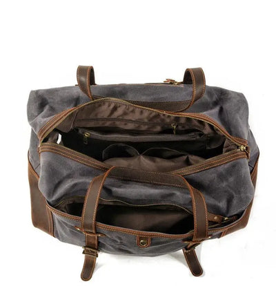 SAC MILITAIRE VINTAGE - COFFRE FORT