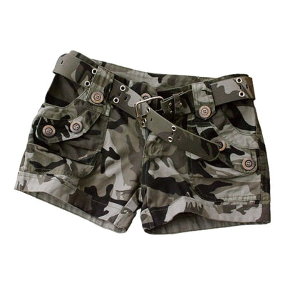 Short camouflage femme militaire