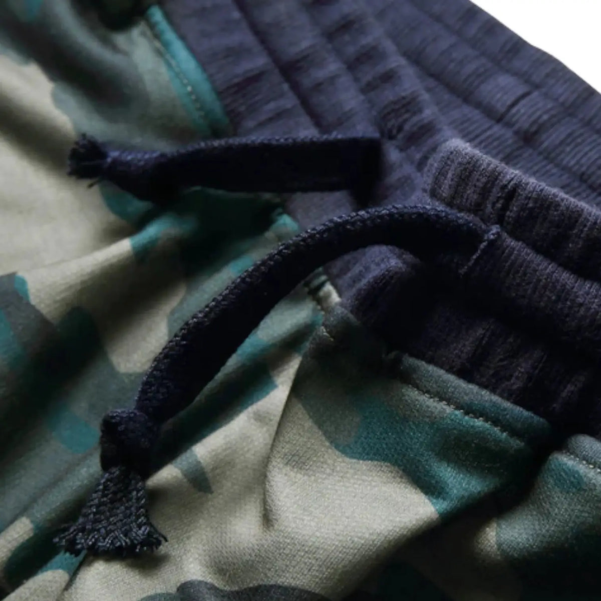SHORT MILITAIRE - CAMOUFLAGE