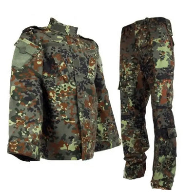 Treillis de camouflage militaire