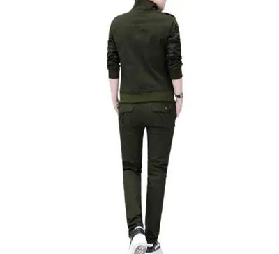 Treillis militaire pour femme